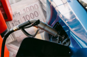 Cena autogasa dostigla 103 dinara za litar