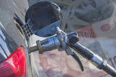 Nove cene naftnih derivata! Evro dizel i evro premijum BMB 95 poskupljuju za po sedam dinara