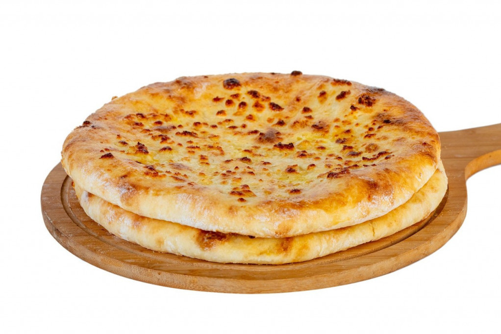 Recept dana: Poparenica sa sirom - pita koja se peče u slojevima, a recept sa juga Srbije star je više od jednog veka