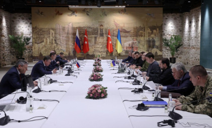 Pauzirani pregovori o Ukrajini: Oglasila se ruska strana!