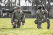 Britanski general hoće Moskvu stalno na nišanu: Moramo biti spremni da napadnemo Rusiju u roku od 30 minuta
