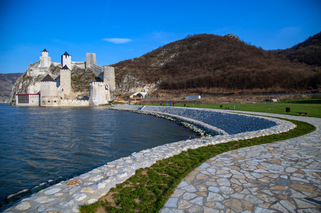 Noćenje za dve osobe i po 2.500 dinara! Smeštaji za Prvi maj skoro popunjeni u ovom delu Srbije (FOTO)