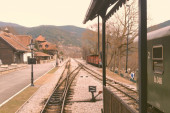 Najlepše selo sveta danas otvara vrata za prve goste ovog proleća: Pali se lokomotiva voza "Nostalgija"