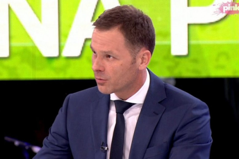 Vučićeva poruka biračima: Daću sve za ljude, građane i našu Srbiju (FOTO/VIDEO)