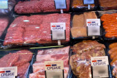 U rafovima meso sa srpskim zastavicama: 24sedam u prodavnicama - evo zbog čega su proizvodi obeleženi (FOTO)