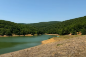 Ovo jezero u Srbiji  krasi čarobno okruženje: Zovu ga i mala Švajcarska