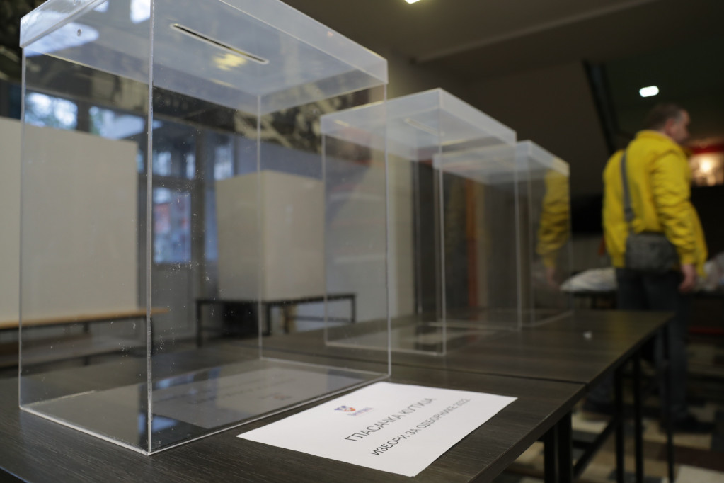 Danas izbori za nacionalne savete nacionalnih manjina: Skoro pola miliona birača glasa na 949 biračkih mesta