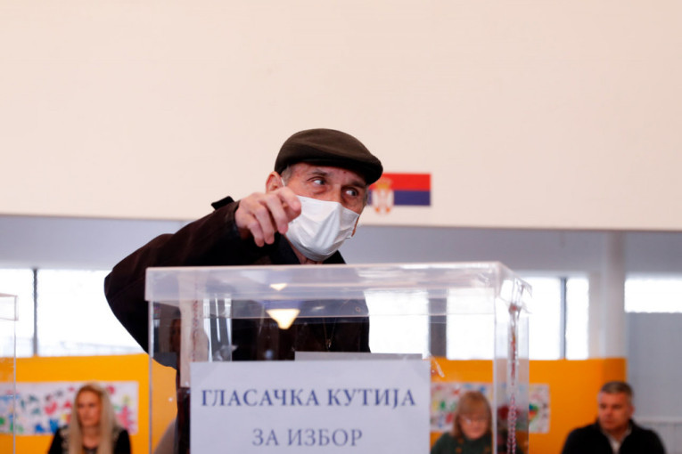 Dominacija Srpske napredne stranke: Najnovije istraživanje IPSOS - naprednjaci na 46,6 odsto