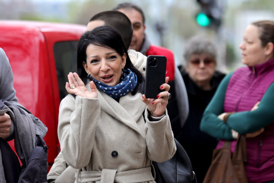 Marinika Tepić i njene sulude teorije: Od "droge" u Moroviću, pa do "špijunskog centra" u EPS!