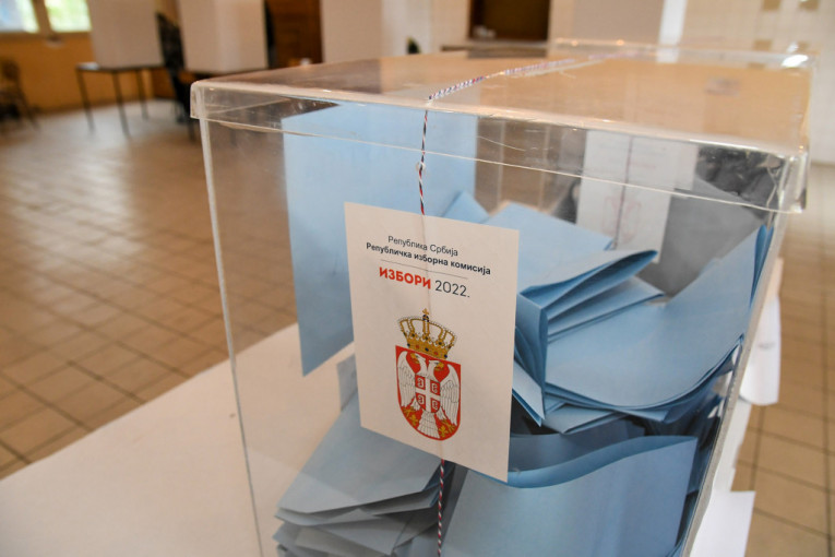 Glasanje u Republici Srpskoj i BiH: Veliki procenat birača glasao do 15 časova