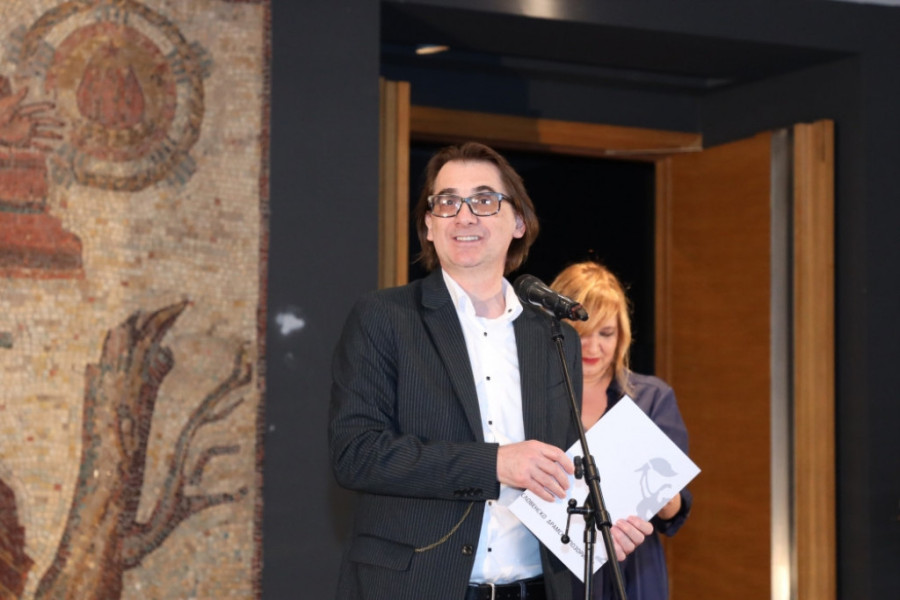 Hram umetnosti, prijateljstva i istrajnosti: Obeležen 74. rođendan Jugoslovenskog dramskog pozorišta (FOTO)