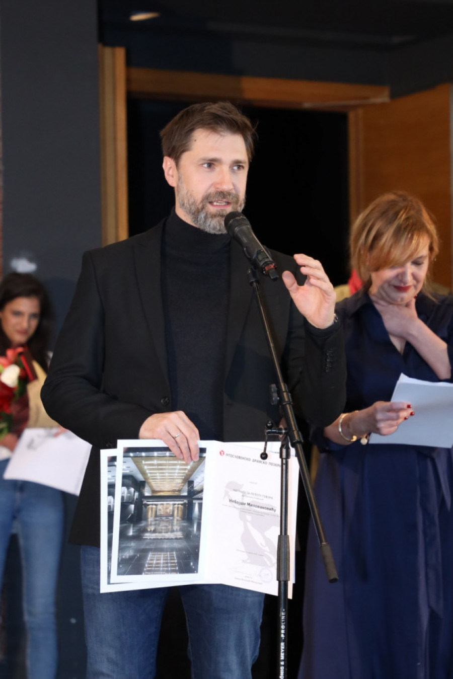 Hram umetnosti, prijateljstva i istrajnosti: Obeležen 74. rođendan Jugoslovenskog dramskog pozorišta (FOTO)