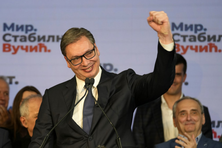 RIK potvrdio rezultate predsedničkih izbora: Ubedljiva pobeda Aleksandra Vučića sa 58,59 odsto glasova! (FOTO/VIDEO)