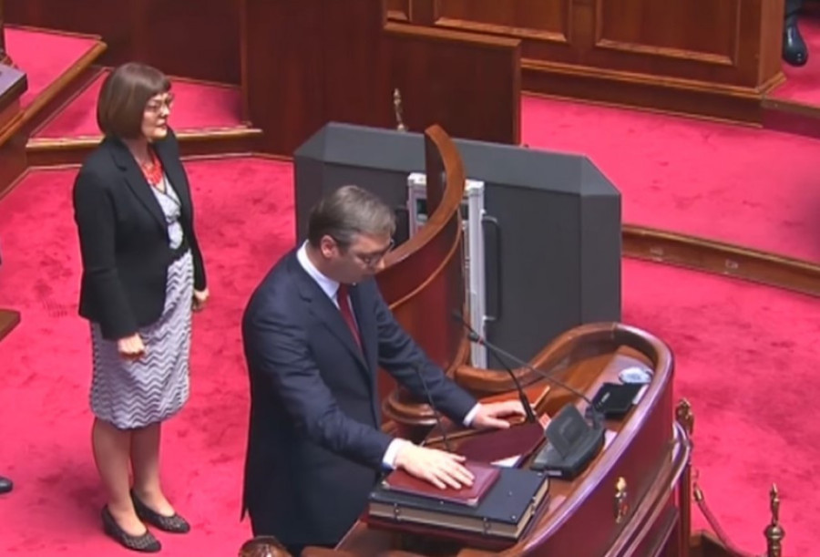 Predsednik Srbije Aleksandar Vučić polaže danas zakletvu u Skupštini Srbije
