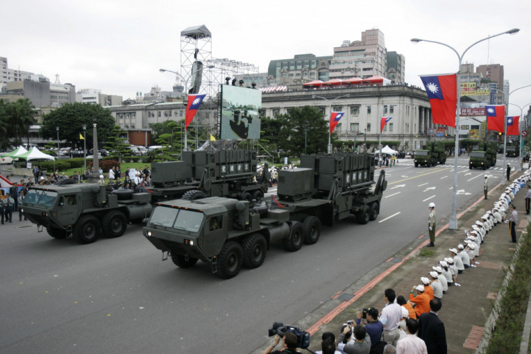 Usred ukrajinske krize pojačavaju i tenzije u Kini: SAD dodatno naoružavaju Tajvan!
