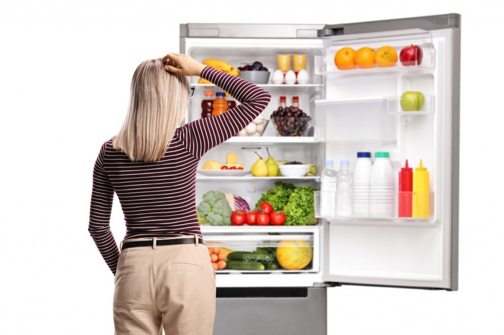 U frižideru mora da postoji red: Ovo nikako ne bi trebalo da držite u vratima