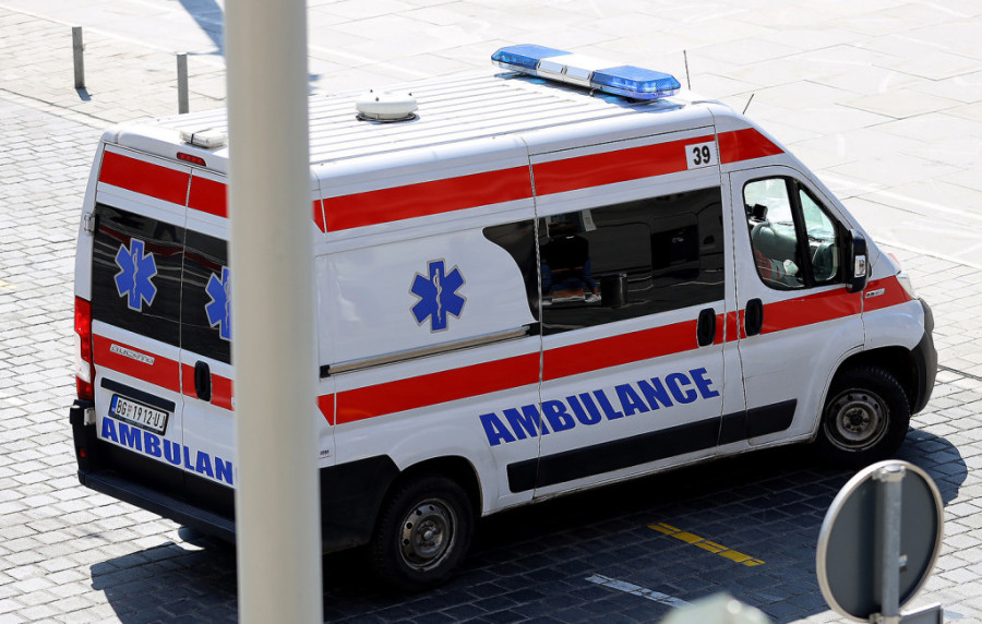 Lančani sudar na Gazeli: Jedno vozilo odletelo u drugu traku, saobraćaj obustavljen