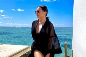 Nina Badrić uživa na Maldivima: Pozirala u bikiniju pa izazvala lavinu komplimenata (FOTO)