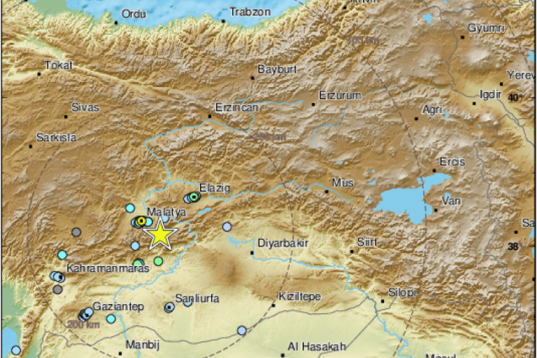 Jak zemljotres pogodio Tursku (VIDEO)