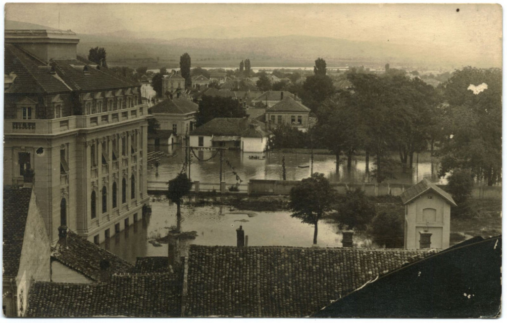 Poplava kakvu Niš nikada nije video: Niko nije verovao da će Nišava ovako podivljati (FOTO)