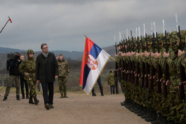 Vučić na vežbi "Vatreni štit 2022": Vojska Srbije danas mnogostruko jača, i predstavlja značajan odvraćajući faktor  (FOTO/ VIDEO)