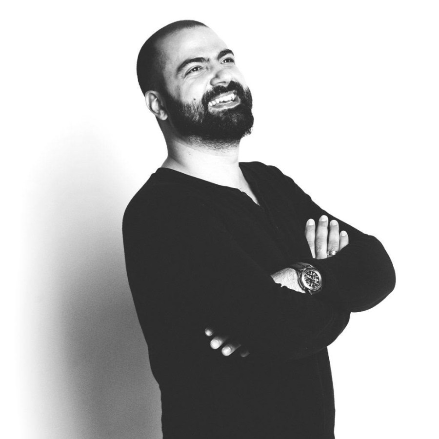 Umetnik koji crta prstom na telefonu: Izložba „Tete-a-tete 2“ u galeriji Singidunum (FOTO)