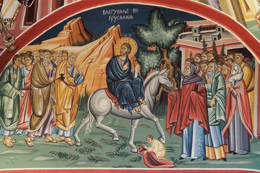 Patrijarh Porfirije služio na Cveti liturgiju u Hramu Svetog Save: Pozvao vernike na pokajanje i oprez u veri