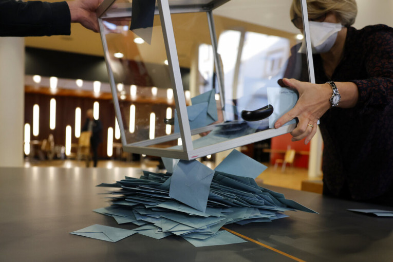 GIK: Na ponovljenim izborima u Beogradu SNS osvojila 55,1 odsto glasova