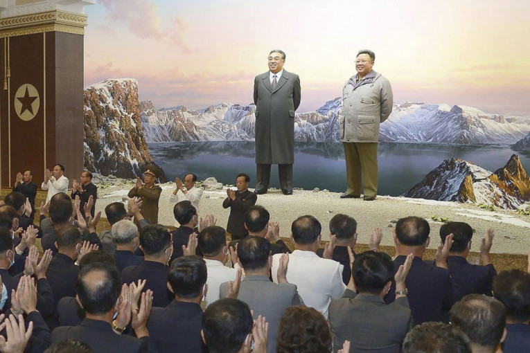 Deset godina na vlasti Kim Džong Una: Otvorena izložba njegovih "besmrtnih dostignuća" (FOTO)