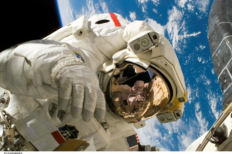Jedan sasvim običan dan u spejs-šatlu! Kako astronauti žive u svemiru?