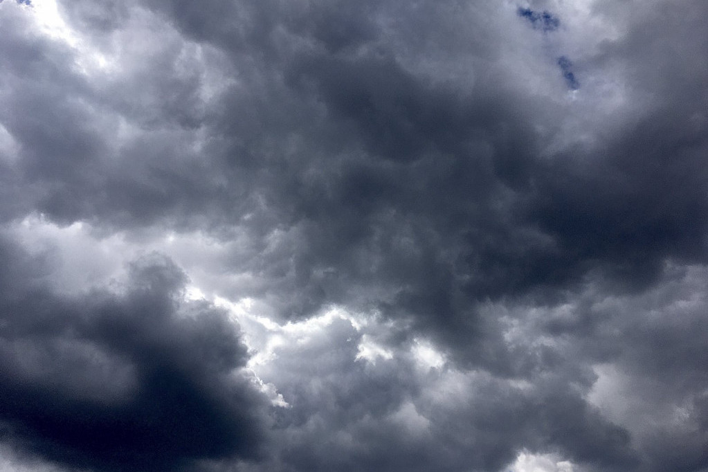 RHMZ najavio nevreme: Sprema se oluja u jednom delu Srbije