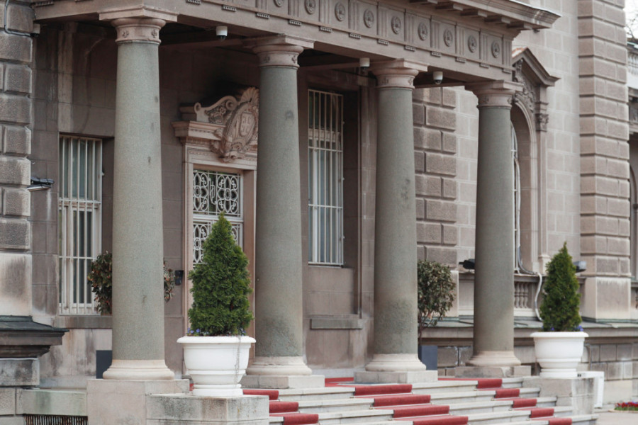 Nedelja usred srede: Vučić odgovorio na napade, istraga smrti Muamera Zukorlića, u udesu Gogić nastradao, a Ljajić teško povređen