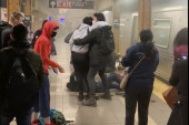Detalji pucnjave u njujorškom metrou: Bilo je puno krvi, ljudi su trčali i gazili jedni preko drugih (FOTO/VIDEO)