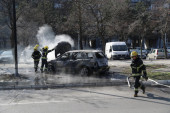 Užas na putu između Niša i Leskovca: Izgoreo automobil - od vozila gotovo ništa nije ostalo (FOTO)