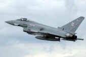 NATO kontroliše nebo iznad Bugarske: U komšiluk nam stigli "tajfuni" i holandski F-35 (VIDEO)