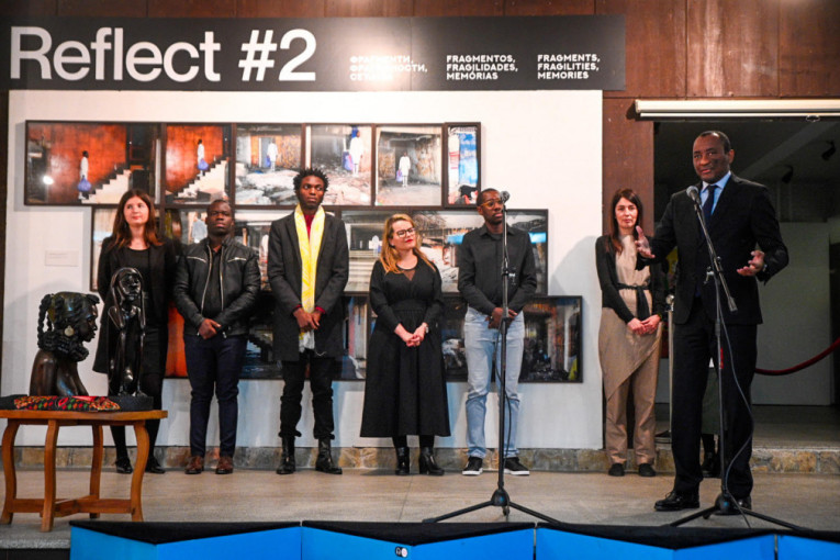 Savremeni svet iz ugla umetnika Angole:  "Reflect #2" u Muzeju afričke umetnosti