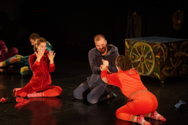 Specijalno izvođenje “Plastelina” u BDP: Predstava posvećena problemima vršnjačkog nasilja (FOTO)