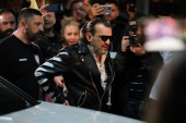 Ovo su prvi kadrovi filma o Lukasu! Obnaženi glumci i scene se*sa, golotinja na sve strane! (FOTO)