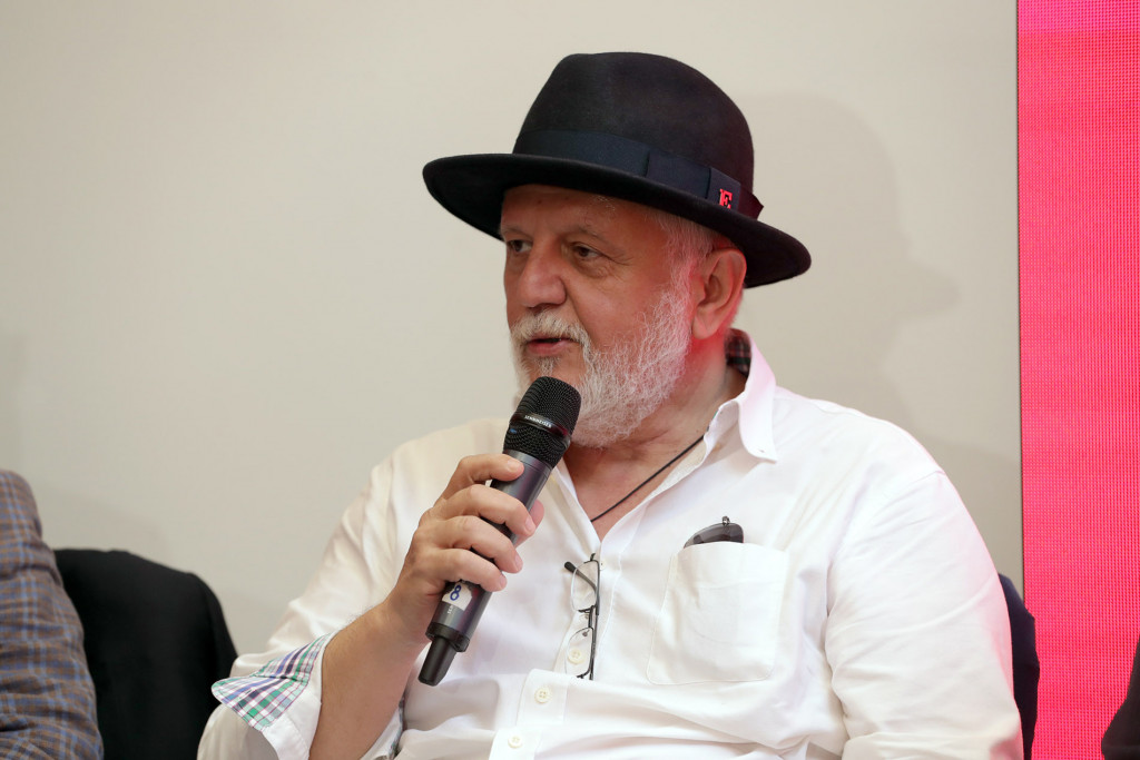 Knjiga “Srbi u američkom filmu (1925-2023)" otkriva do sada nepoznate detalje: Tom Kruz je bio naše gore list (FOTO)