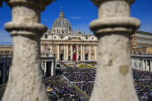 Vatikan rekao "ne" promeni pola, surogat roditeljstvu i teoriji roda