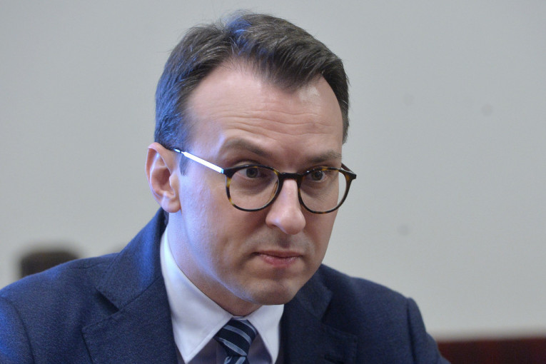 Petković: Srpske tablice na KiM nisu nelegalne, već je nelegalno nepoštovanje sporazuma