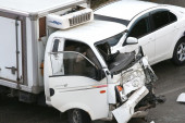 Detalji jezive nesreće kod Kanjiže: BMW-om se zakucao u kamion, mladić poginuo na licu mesta!