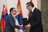 Svečano u Predsedništvu - Vučić uručio orden Ladislavu Hamranu: U Srbiji ćete uvek imati partnera! (FOTO)