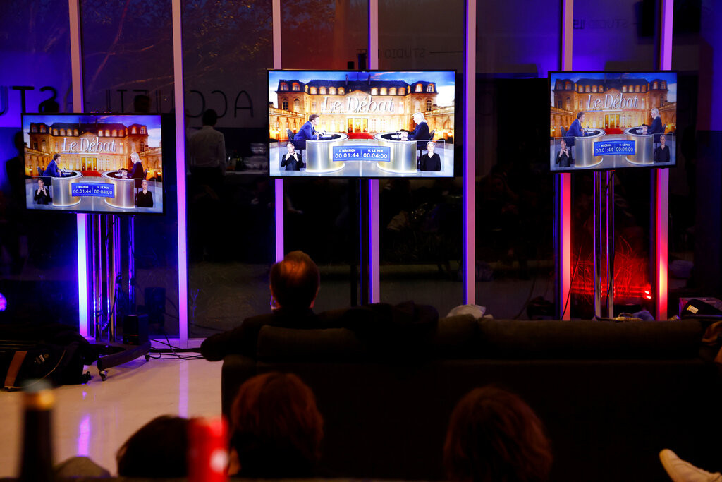 Žestok TV okršaj Makrona i Le Penove: Ko je na Putinovom platnom spisku, a ko  će povećati plate Francuzima? (VIDEO)