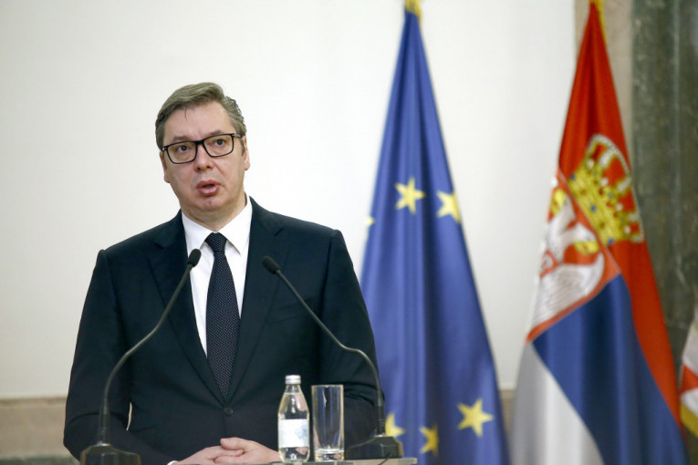 Vučić u intervjuu za Fajnenšel tajms: Srbija neće ugroziti nacionalne interese