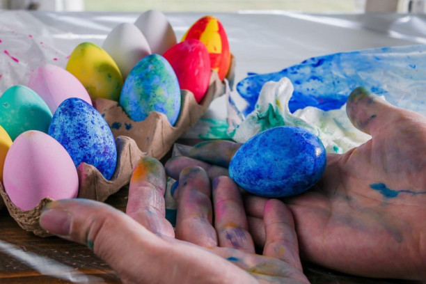 Tri su strogo zabranjene po tradicionalnim i crkvenim običajima: Nije svaka boja za farbanje uskršnjih jaja i postoji dobar razlog za to