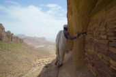 Penju se bosi u crkvu uklesanu u steni, na 2.580 m visine: Etiopija je dom mnogih pravoslavnih bogomolja, a ovo su neke od njih