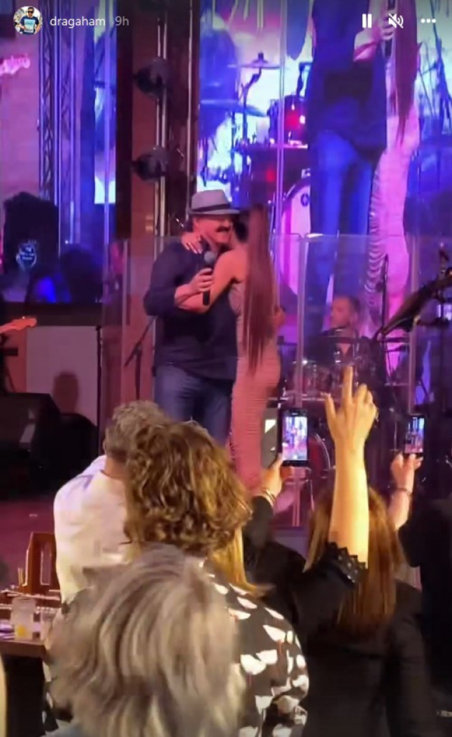 Hit detalji gala proslave Severininog rođendana! Pevali joj Bekuta, Matić, Grašo, Džinović: Nemam 50, nego 150! (FOTO)