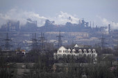 Moskva: Azovstalj je nastavak politike živog štita Kijeva - laž da Rusija sprečava civile da napuste fabriku