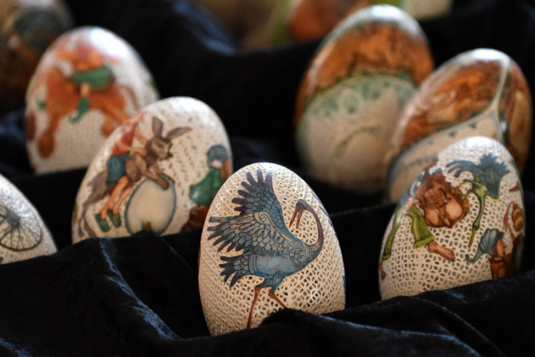 Umetnički radovi koji ostavljaju bez daha:  Grebanje i pravljenje čipki na jajima (FOTO)